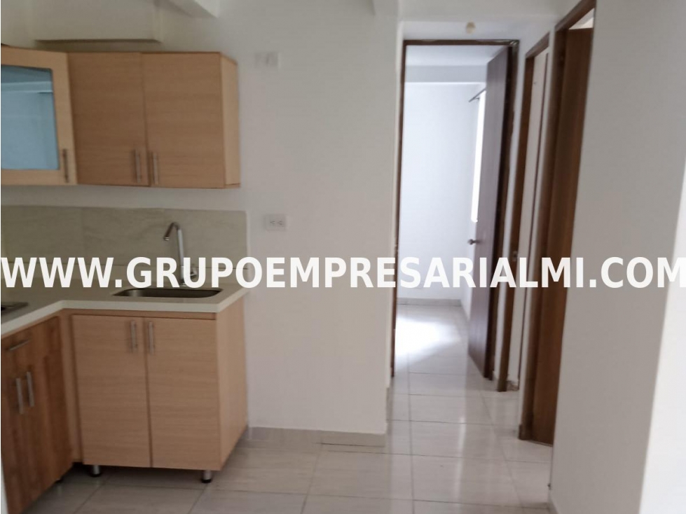 AGRADABLE APARTAMENTO EN VENTA - SECTOR LA AURORA COD: 33716 — foto 3