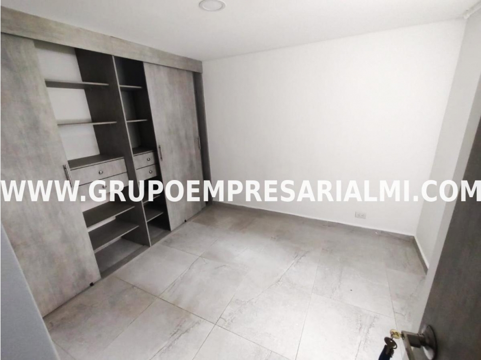AGRADABLE APARTAMENTO EN VENTA - SECTOR LA AURORA COD: 33722 — foto 6