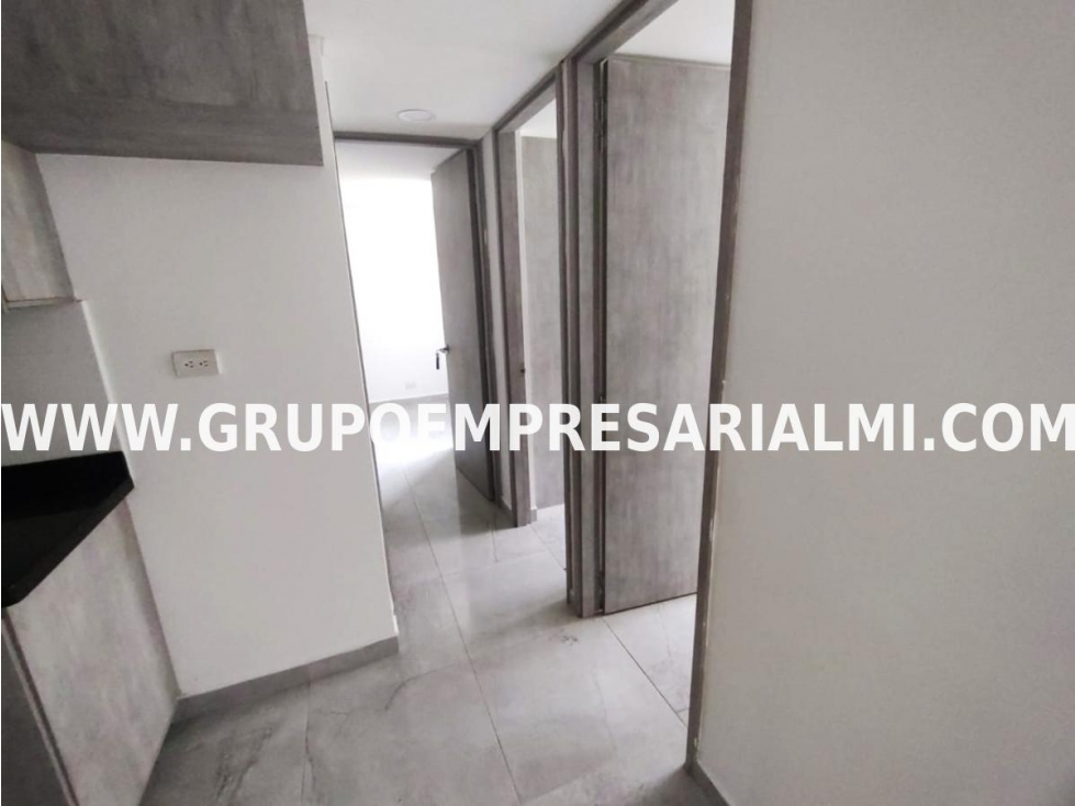 AGRADABLE APARTAMENTO EN VENTA - SECTOR LA AURORA COD: 33722 — foto 3