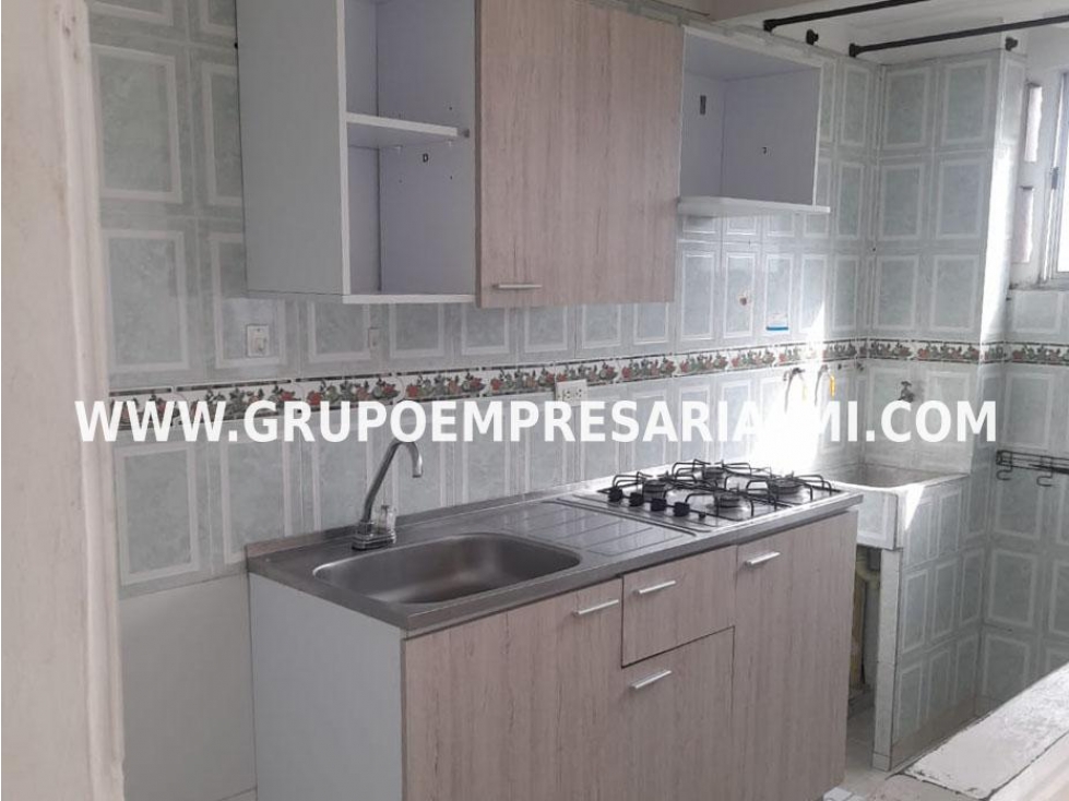 AGRADABLE APARTAMENTO EN VENTA - SECTOR PAJARITO COD: 33842