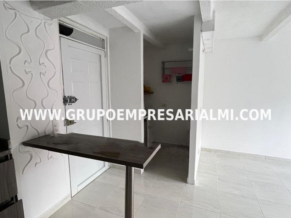AGRADABLE APARTAMENTO EN VENTA - SECTOR LA AURORA COD: 33859