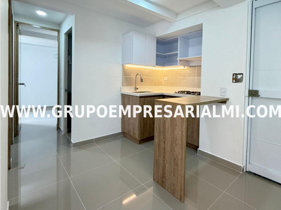 AGRADABLE APARTAMENTO EN VENTA - SECTOR PAJARITO / ROBLEDO COD: 33860 — foto 2