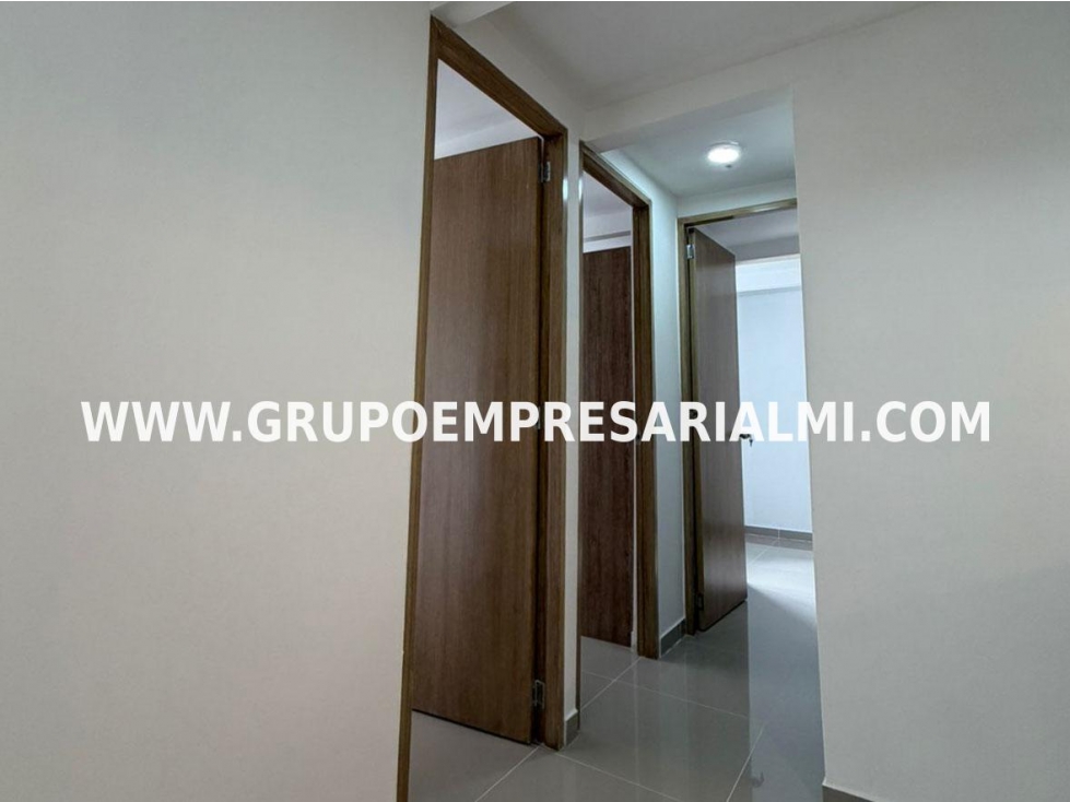 AGRADABLE APARTAMENTO EN VENTA - SECTOR PAJARITO / ROBLEDO COD: 33860 — foto 6