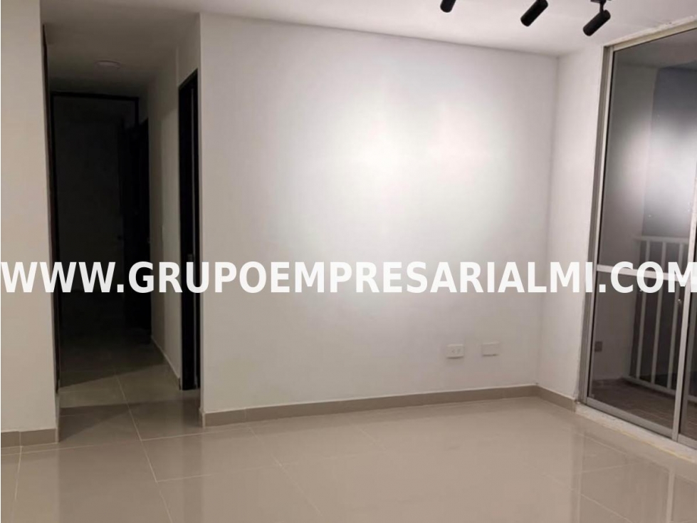 AGRADABLE APARTAMENTO EN VENTA - SECTOR VALERIA COD: 34180 — foto 3
