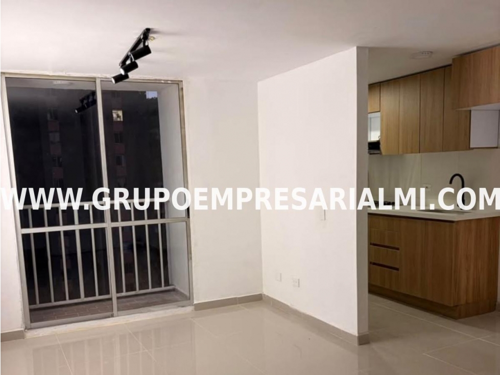 AGRADABLE APARTAMENTO EN VENTA - SECTOR VALERIA COD: 34180 — foto 2