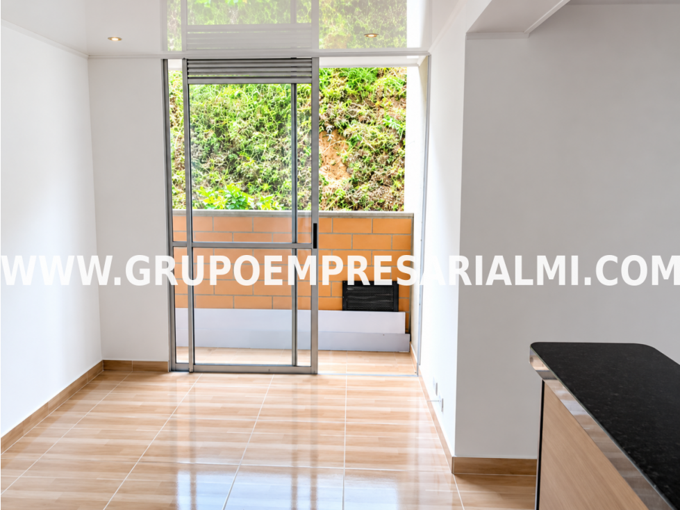 AGRADABLE APARTAMENTO EN VENTA - SECTOR PAJARITO , ROBLEDO COD: 34195 — foto 2