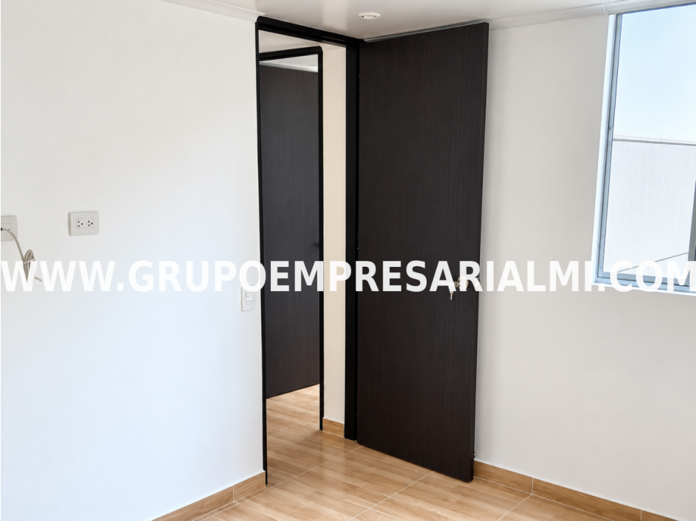 AGRADABLE APARTAMENTO EN VENTA - SECTOR PAJARITO , ROBLEDO COD: 34195 — foto 6