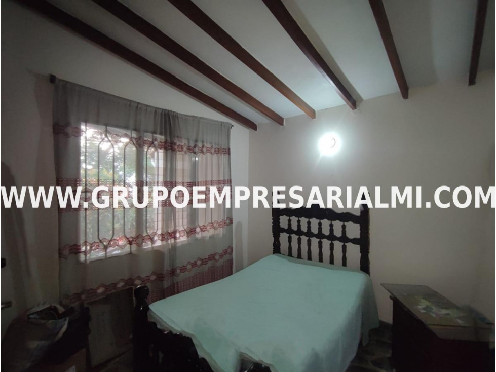 AGRADABLE CASA BIFAMILIAR EN VENTA - SECTOR LA PALMA, BELÉN COD: 33075 — foto 4
