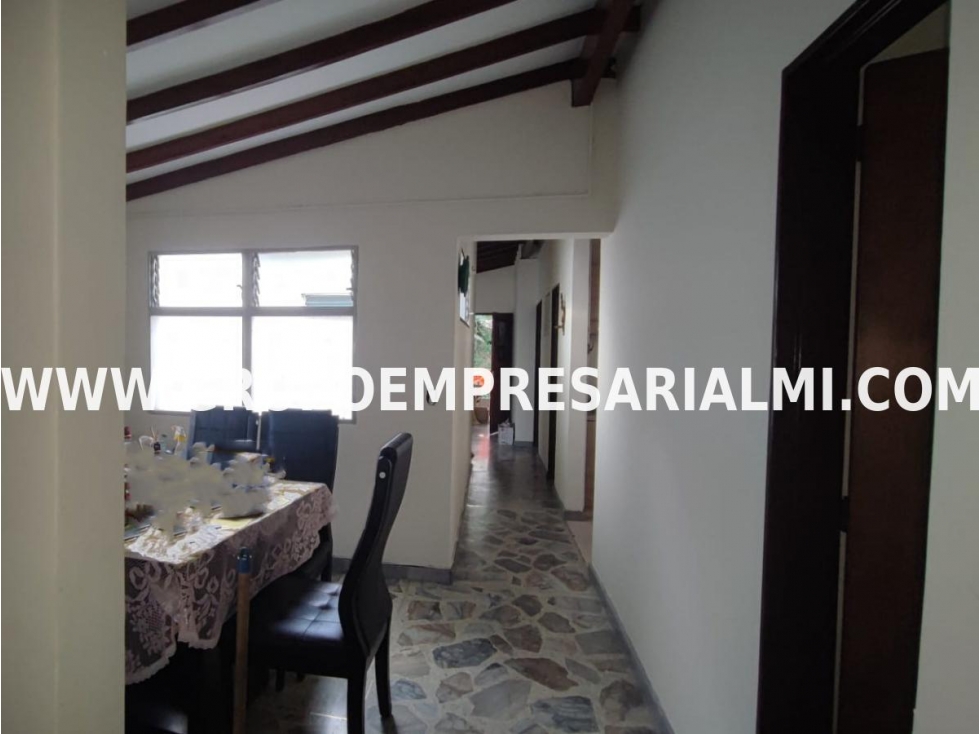 AGRADABLE CASA BIFAMILIAR EN VENTA - SECTOR LA PALMA, BELÉN COD: 33075 — foto 2