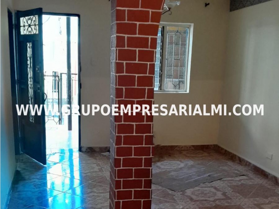 AGRADABLE CASA EN VENTA - SECTOR DOCE DE OCTUBRE COD: 33095