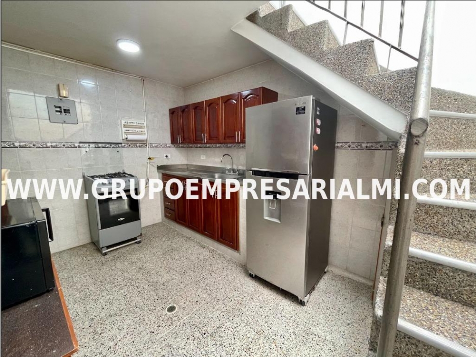 AGRADABLE CASA UNIFAMILIAR EN VENTA - SECTOR LAS FLORES COD: 32831 — foto 4