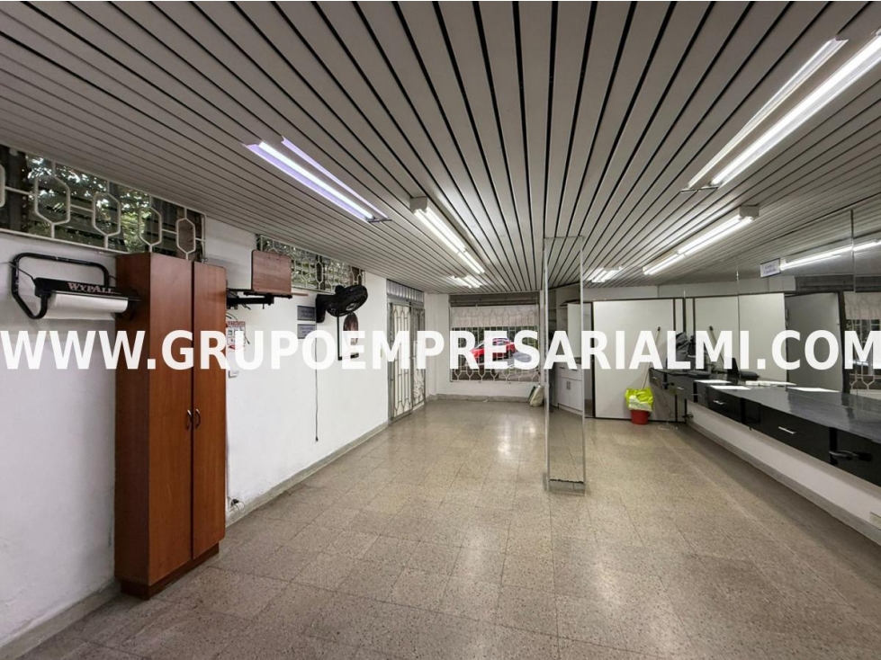 AGRADABLE LOCAL EN ARRIENDO - SECTOR SANTA GEMA COD: 32482