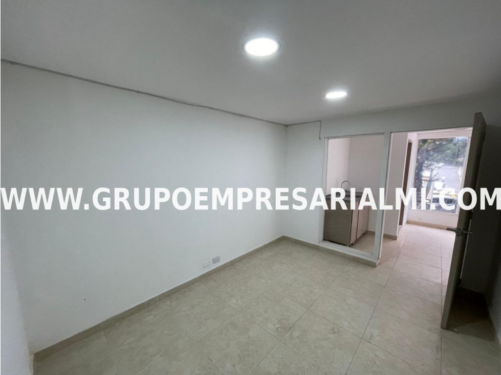 AGRADABLE LOCAL EN ARRIENDO - SECTOR BELÉN LA PALMA COD: 32038 — foto 4