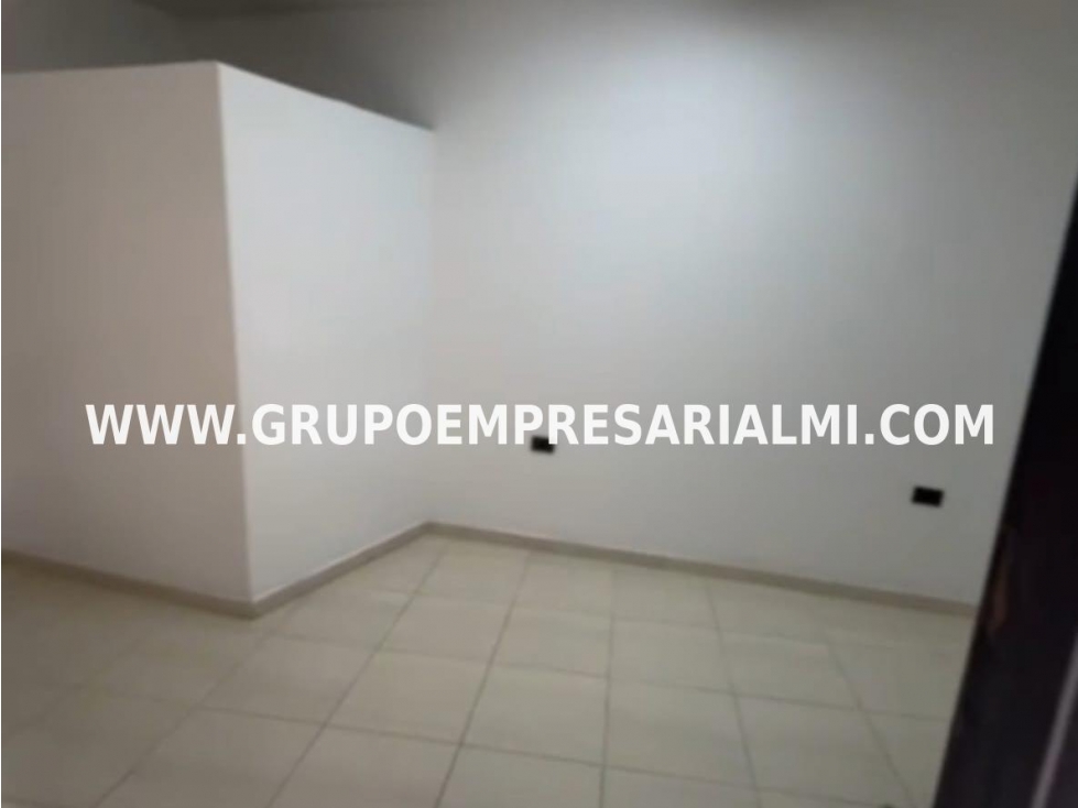 AGRADABLE LOCAL EN ARRIENDO - SECTOR MARÍA AUXILIADORA COD: 32656 - 5