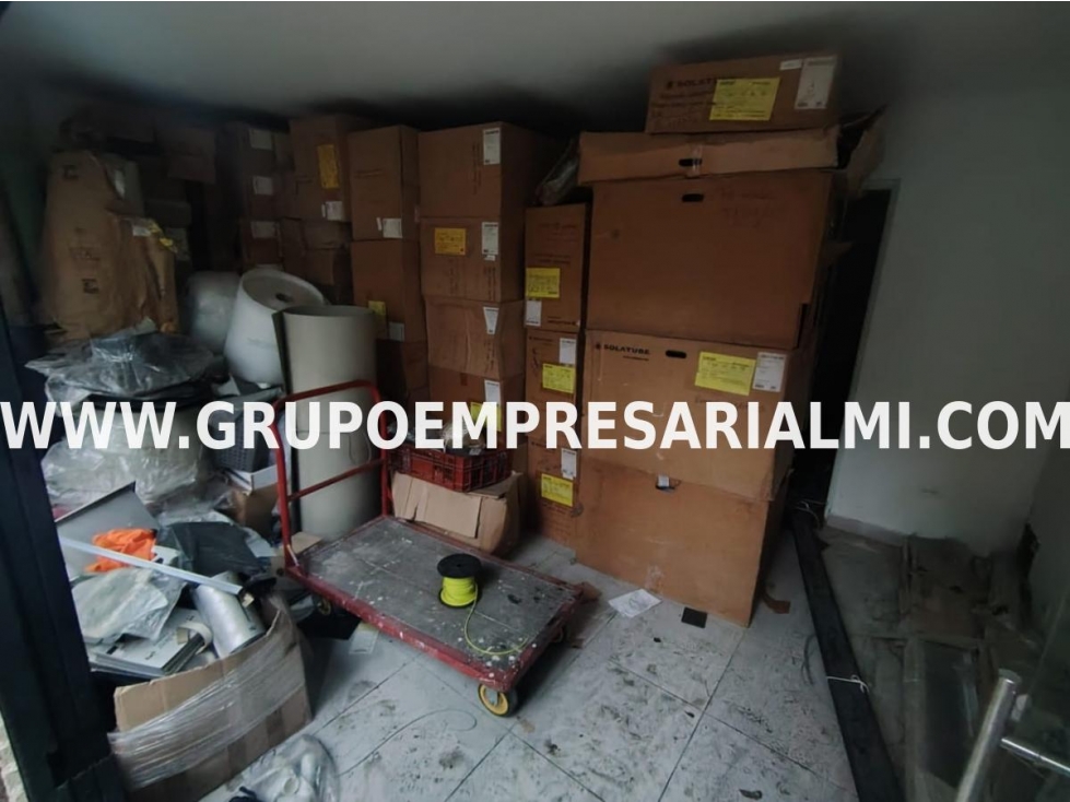 AGRADABLE LOCAL EN ARRIENDO - SECTOR LAURELES COD: 32903 — foto 3