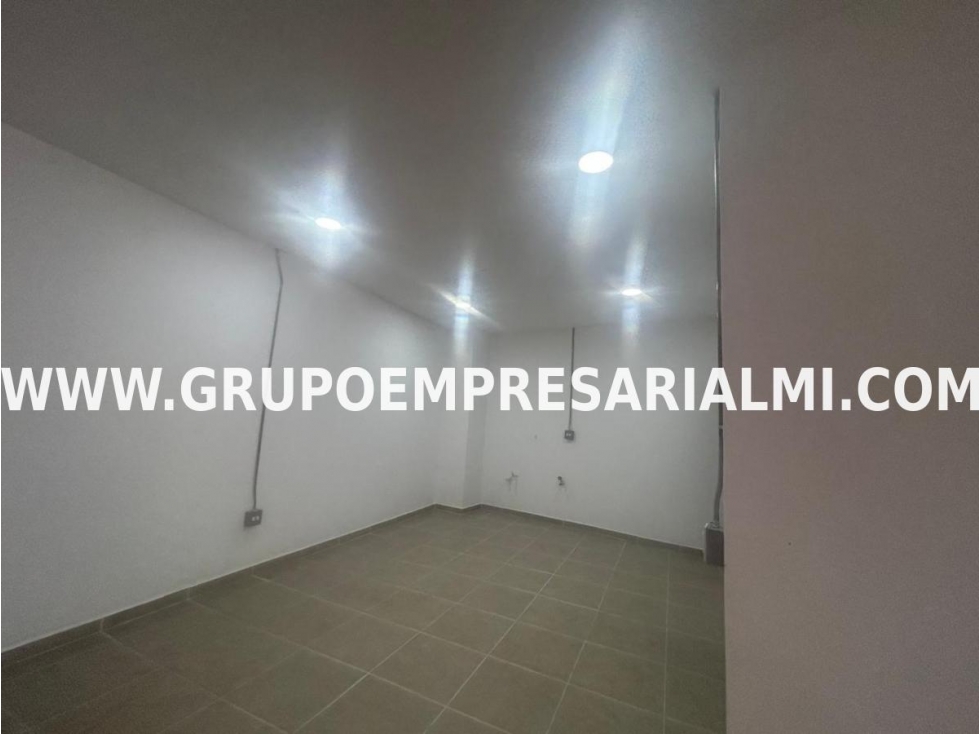 AGRADABLE LOCAL EN ARRIENDO - SECTOR LA DOCTORA COD: 33084 - 2