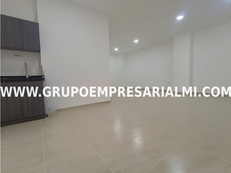 AGRADABLE LOCAL EN ARRIENDO - SECTOR ENTREAMIGOS COD: 33125 - 3
