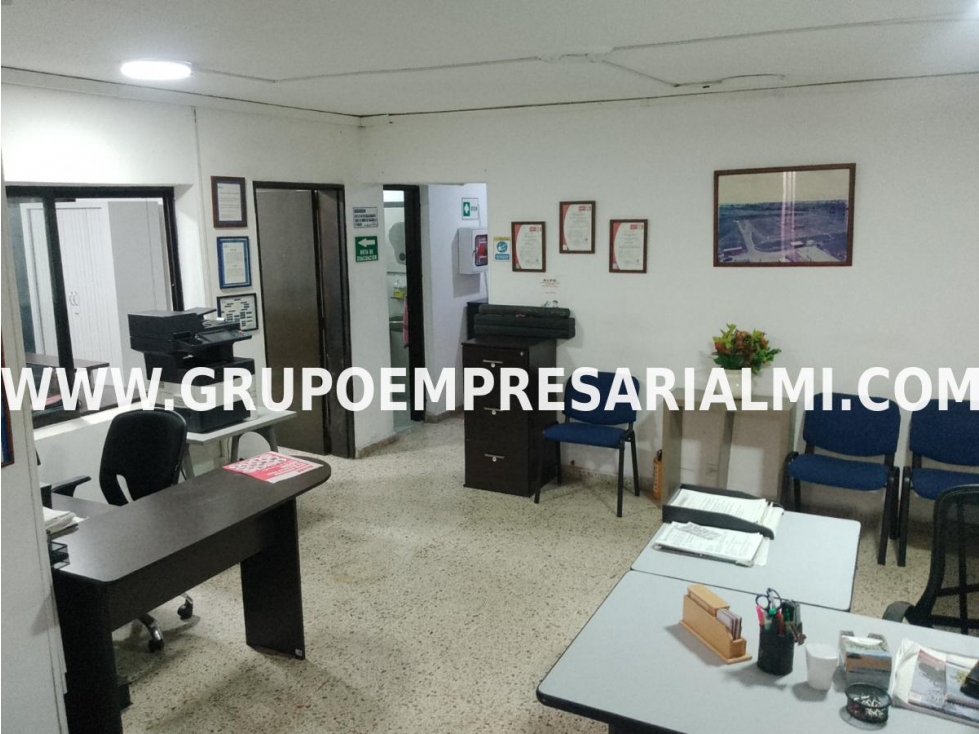 AGRADABLE LOCAL EN VENTA - SECTOR LA AMÉRICA COD: 32410