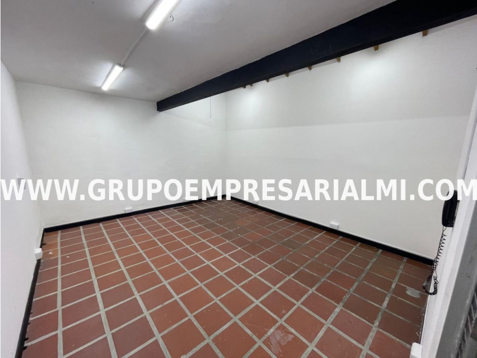 AGRADABLE OFICINA EN ARRIENDO - SECTOR EL ESTADIO COD: 32160