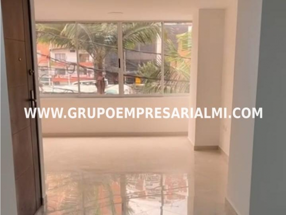 AGRADABLE OFICINA EN ARRIENDO - SECTOR ENTRE AMIGOS COD: 32528 - 1