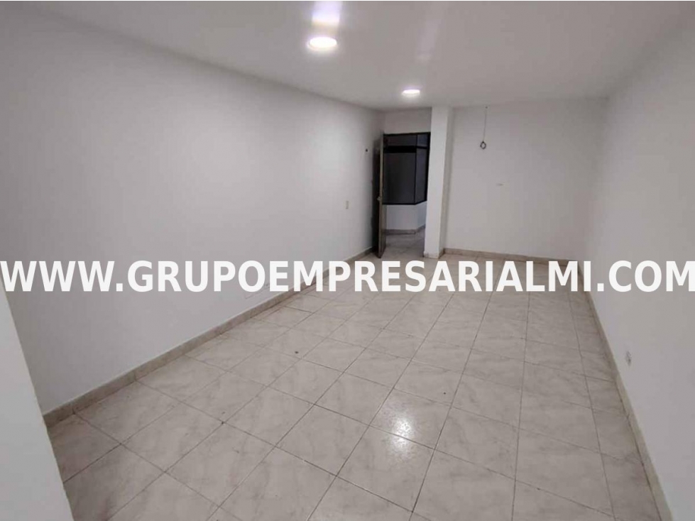 AGRADABLE OFICINA EN ARRIENDO - SECTOR EL ESTADIO COD: 33184