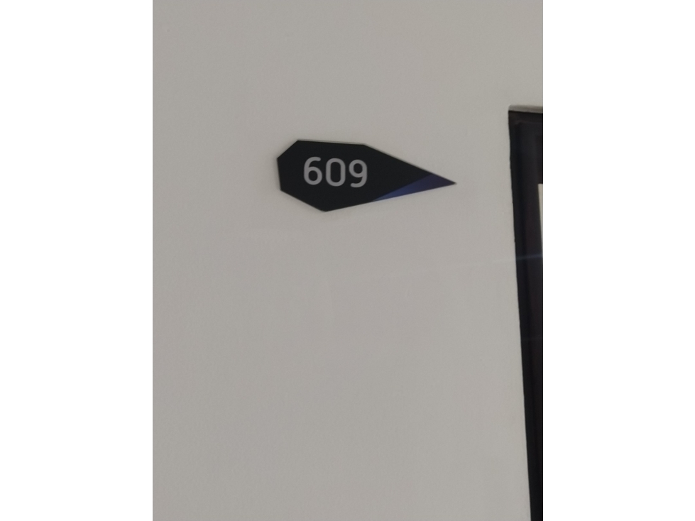 AK 15 100 69 ED VANGUARDIA 101 PI 6 - 3