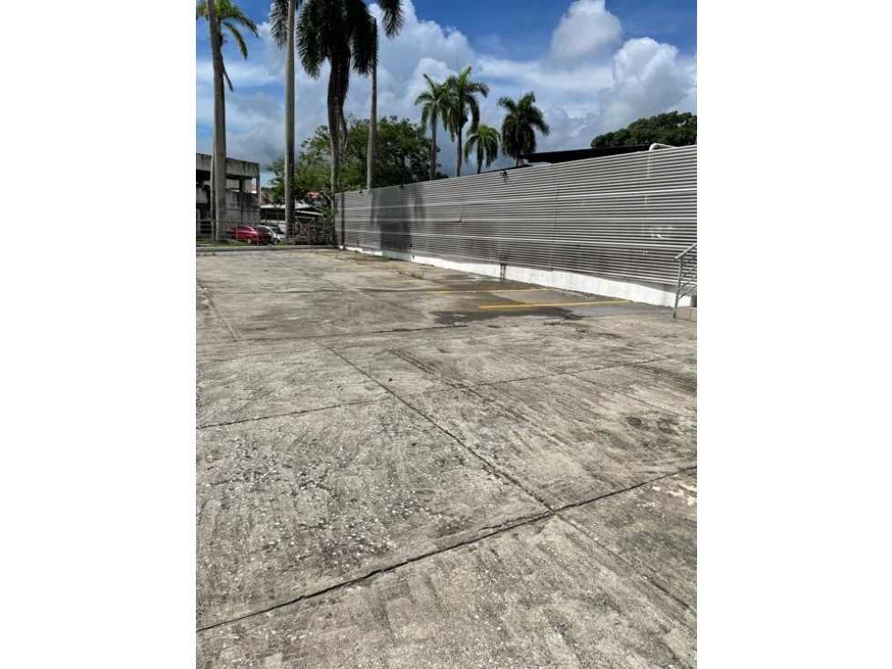 ALBROOK/VENTA EDIFICIO / $1.9 M - 3