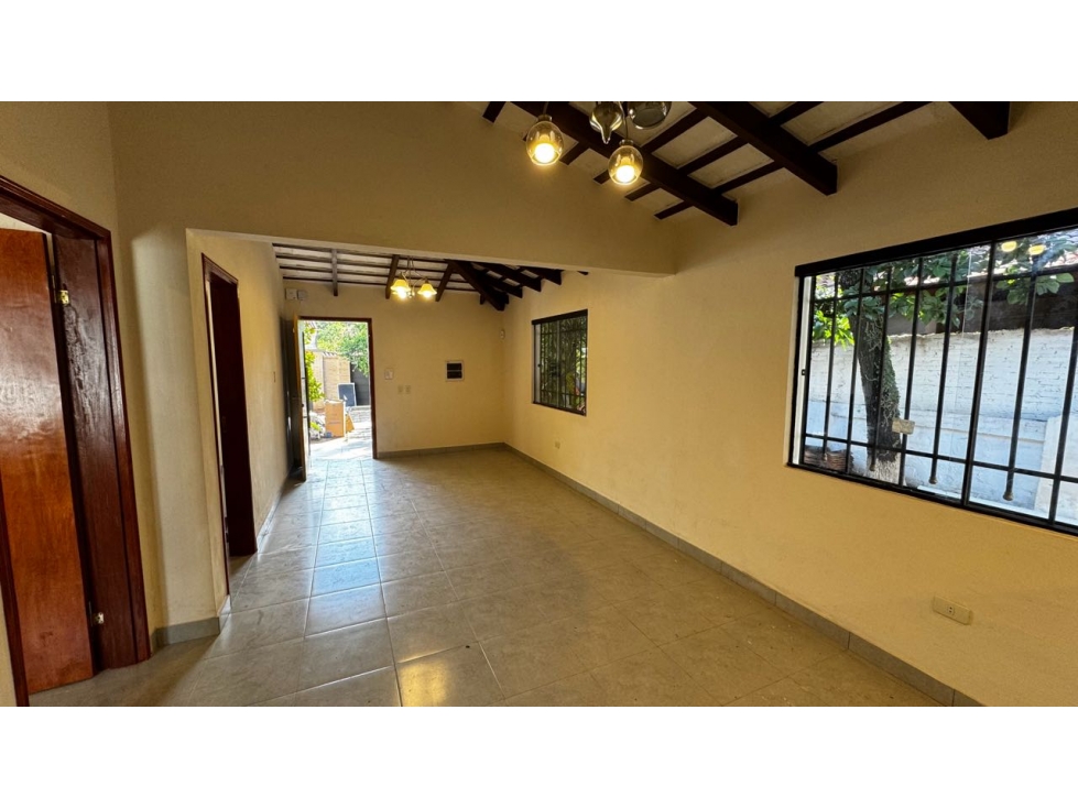 ALQUILO HERMOSO CHALET EN FNDO ZONA NORTE - 4