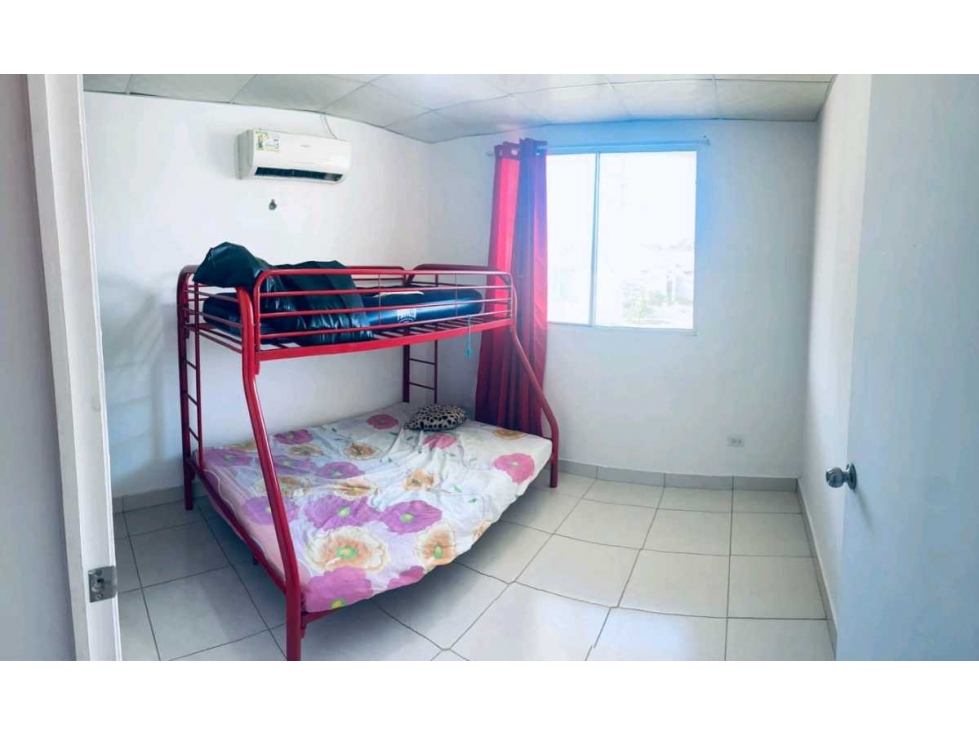 ALQUILA CASA EN RIO HATO, BARRIADA MILLA DE ORO 2 HABITACIONES - 2