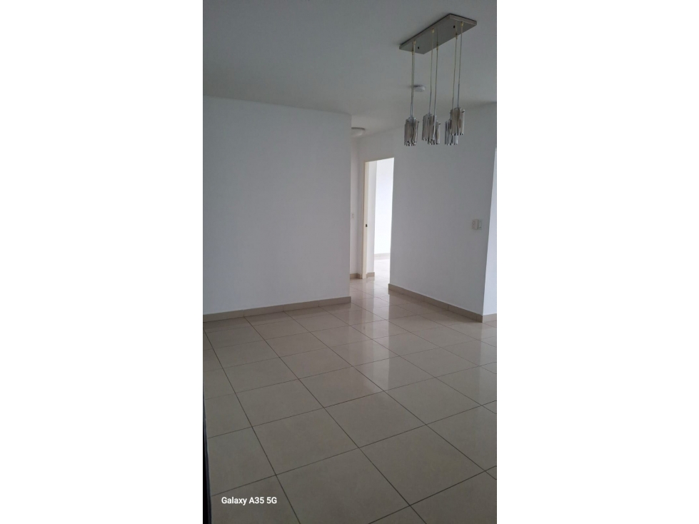 Alquila Sanfrancisco Bay. Línea blanca, remodelado, buenas condicione — foto 2