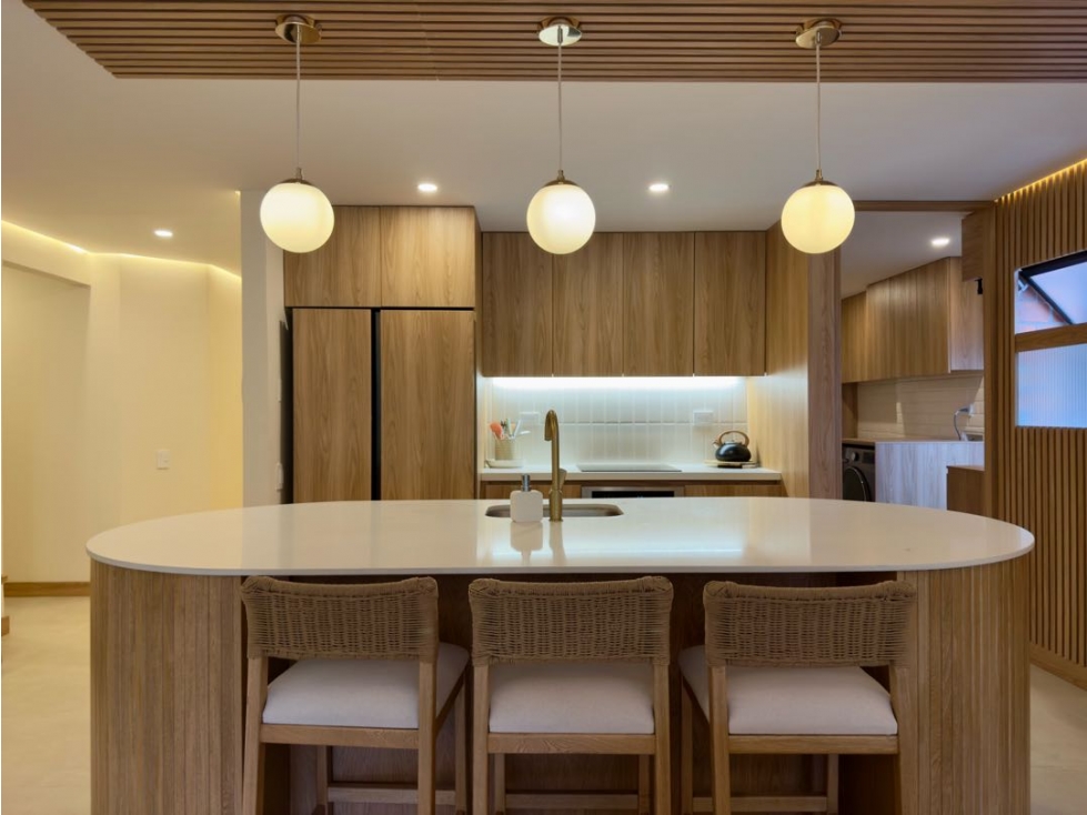 ALQUILAMOS APARTAMENTO REMODELADO Y AMOBLADO SECTOR VIZCAYA