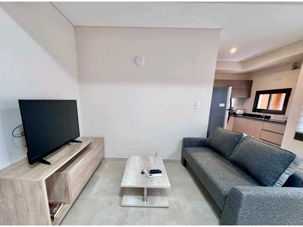 Departamento en Alquiler 2° piso por ascensor, amoblado, Sexta sección - 5