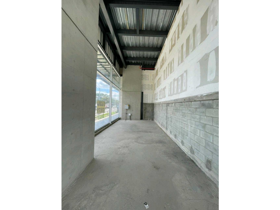 Alquilamos Local en Bochalema Plaza al sur de Cali — foto 3