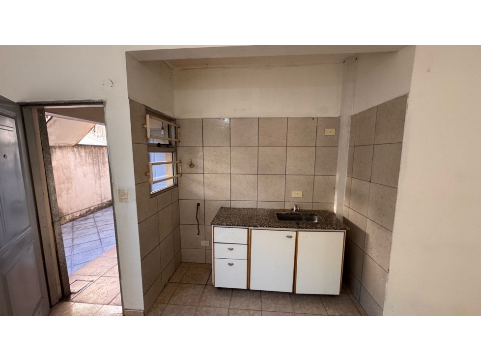 Alquiler depto 2 amb - Moreno- Lado Sur - 4