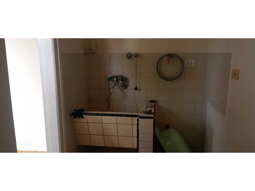 ALQUILER 24 MESES CHALET 4 AMBIENTES CON GARAGE Y PATIO EN LA PERLA !! - 6