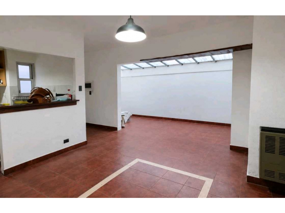 ALQUILER 24 MESES PH 3 AMBIENTES ZONA FACULTAD. ROCA 3600 - 3