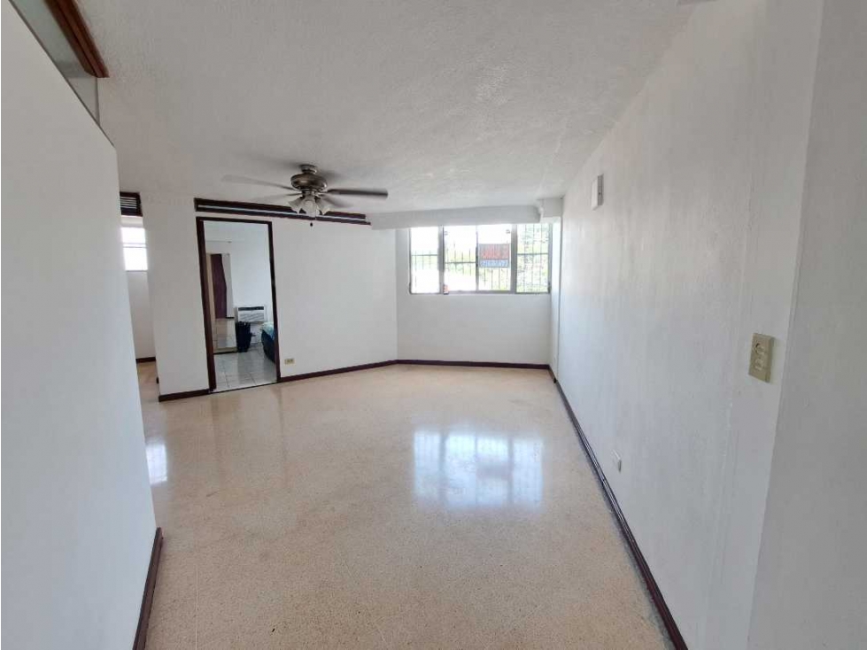 ALQUILER APARTAMENTO EN PH PLAZA CINCUENTENARIO CHANIS TC — foto 4