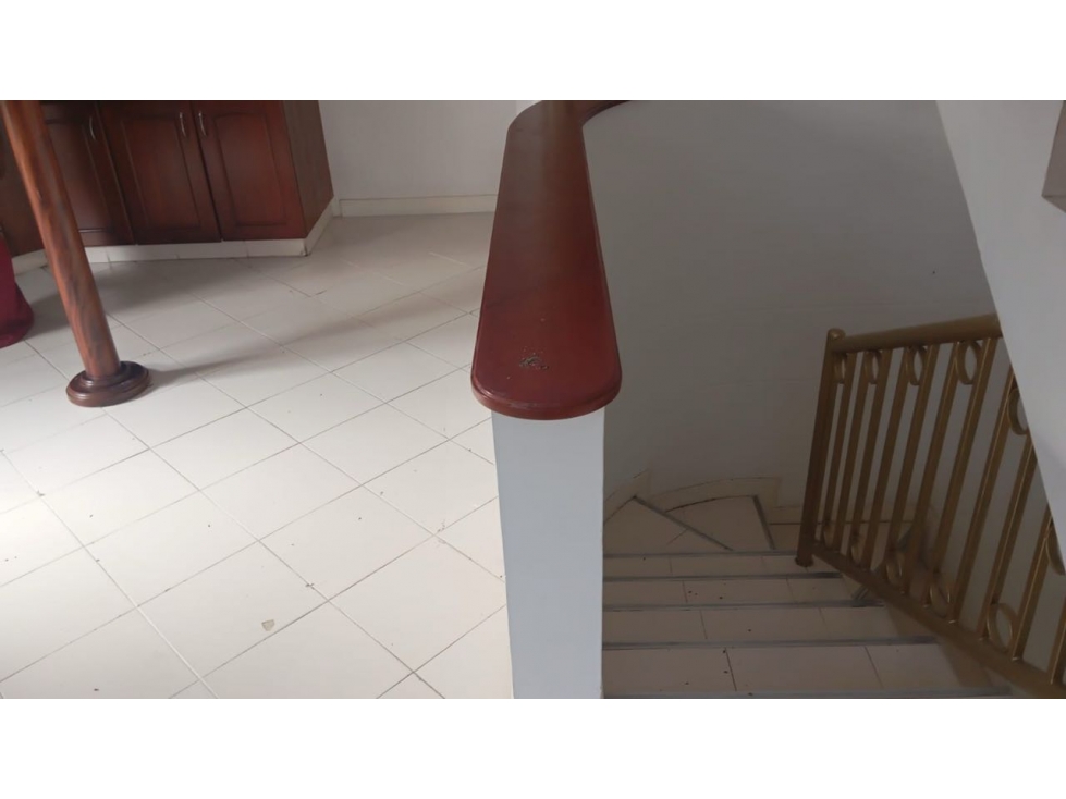 Alquiler apartaestudio barrio Calasanz — foto 4