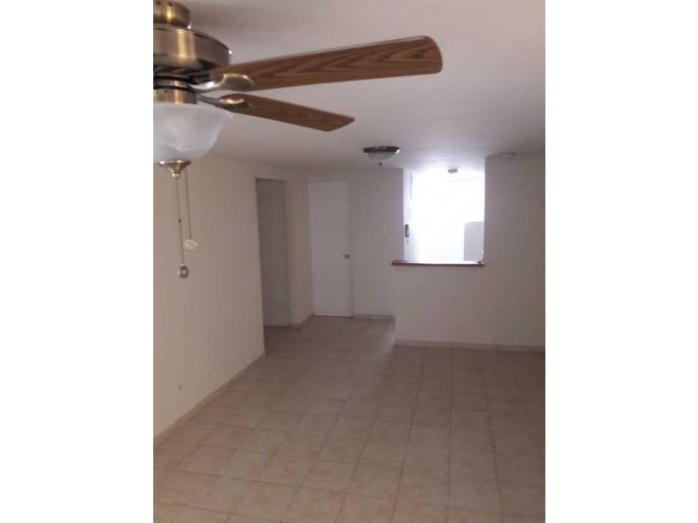 ALQUILER APARTAMENTO LAS ACACIAS — foto 2