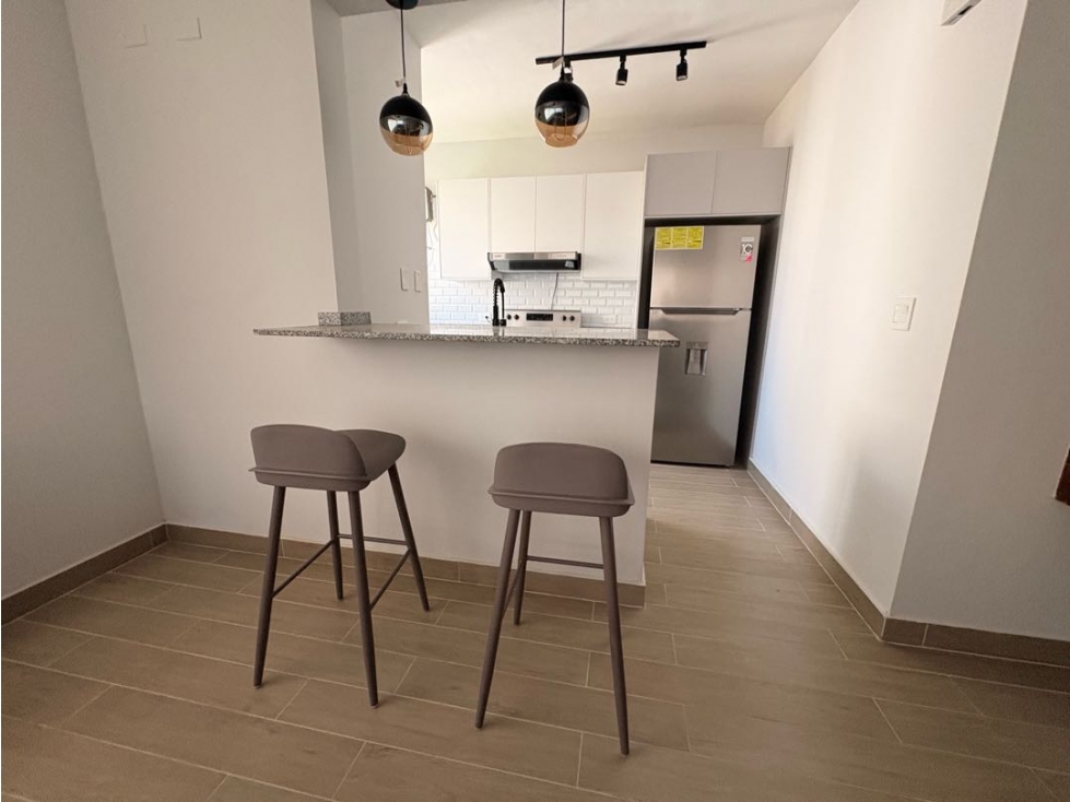 ALQUILER APARTAMENTO 1 REC REMODELADO AMOBLADO MARBELLA ROYAL CENTER — foto 6