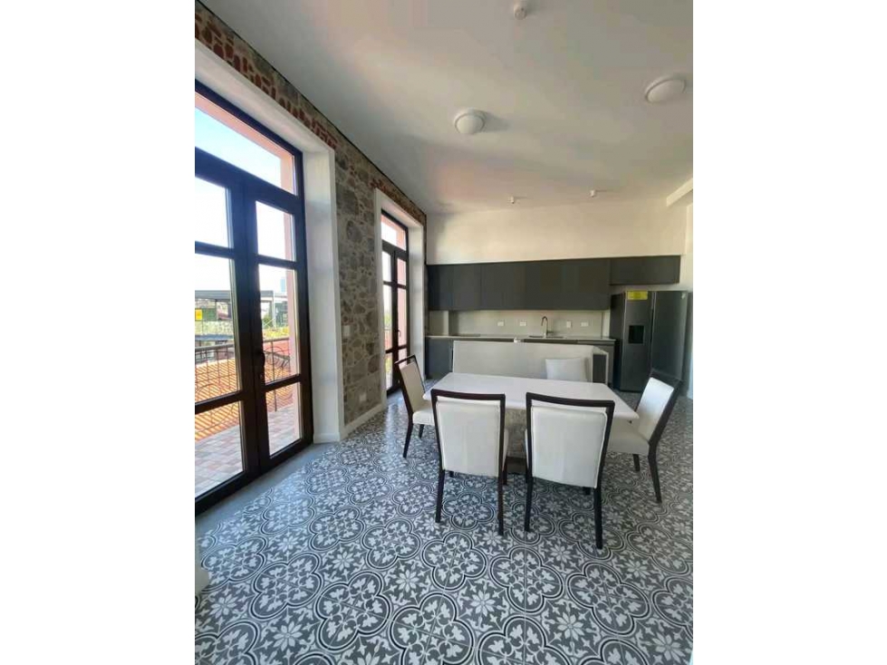 ALQUILER APARTAMENTO A ESTRENAR VISTA AL MAR EN CASCO VIEJO LT. — foto 2