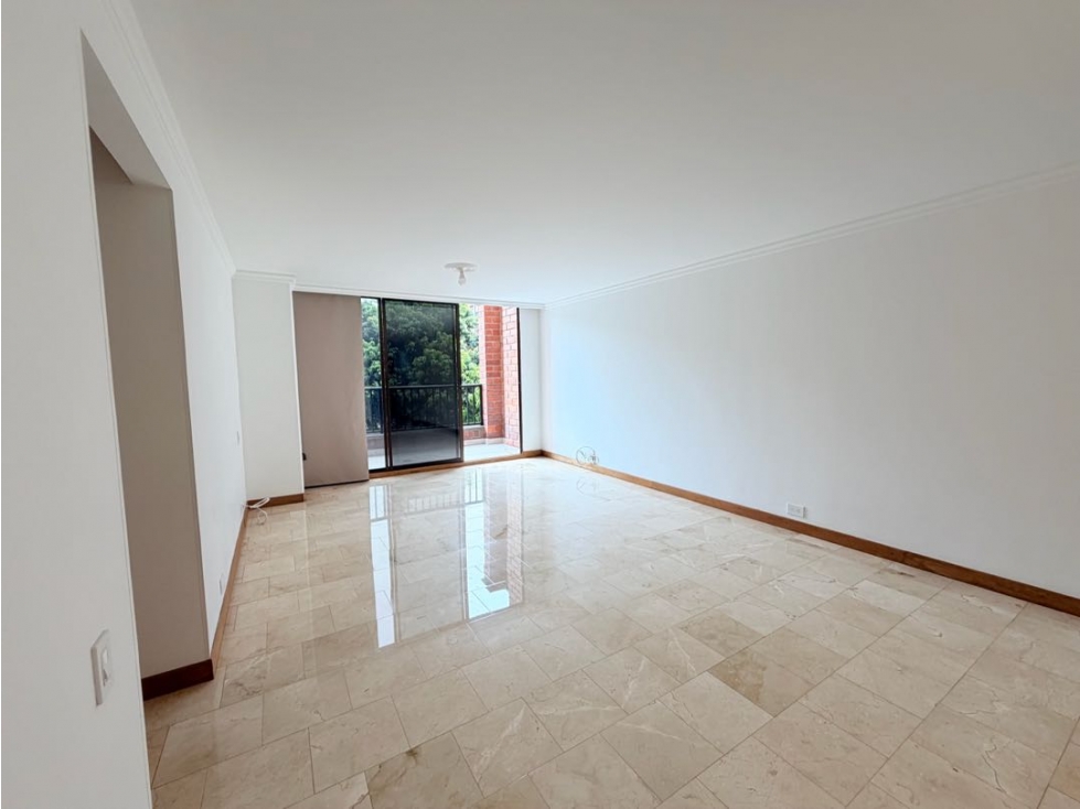 Alquiler Apartamento Aguacatala Medellín 120 Mts2 — foto 3