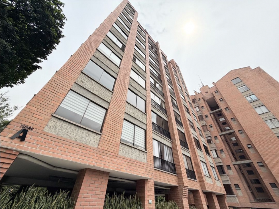 Alquiler Apartamento Aguacatala Medellín 120 Mts2 — foto 2