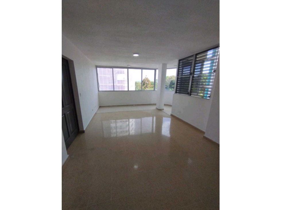 ALQUILER APARTAMENTO ALTOS DEL GOLF 2 RECÁMARAS HERMOSA VISTA VV — foto 4