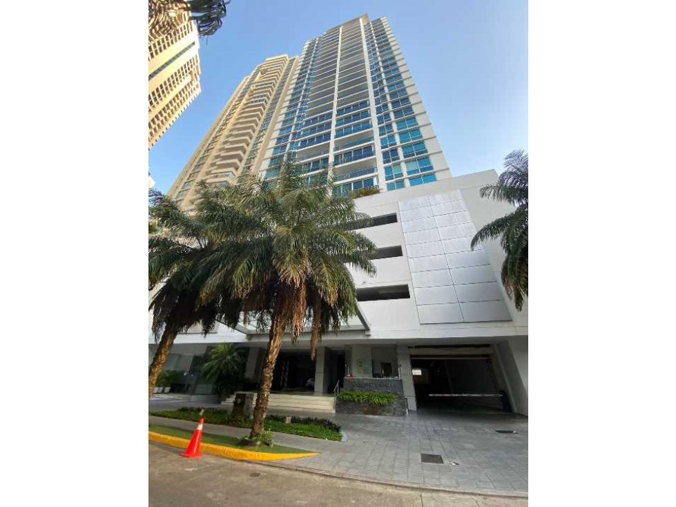 APARTAMENTO AMOBLADO 265M2 AVENIDA BALBOA PH. MARABIERTO