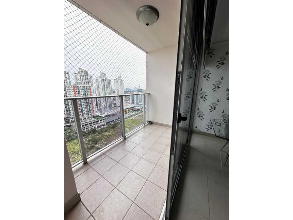 VENTA APARTAMENTO AMOBLADO EN PH ROKAS CONDADO DEL REY — foto 6