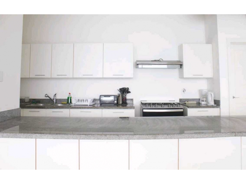ALQUILER APARTAMENTO AMOBLADO VISTA AL MAR PH WATERS ON THE BAY 4RE — foto 6