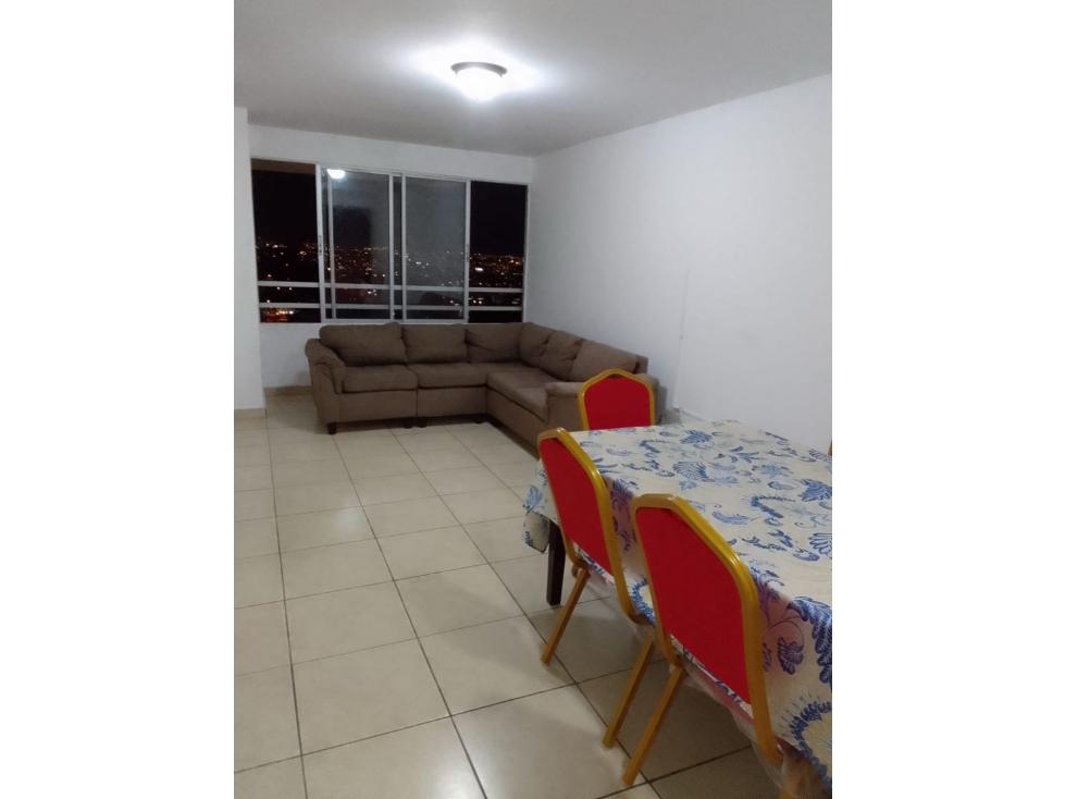ALQUILER APARTAMENTO EN PH VICTORIA HILLS 12 DE OCTUBRE — foto 4