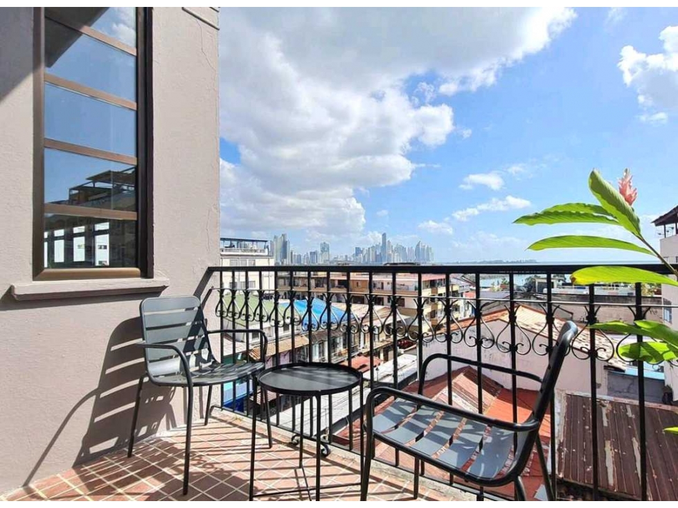 ALQUILER APARTAMENTO AMOBLADO EN CASCO ANTIGUO LT.