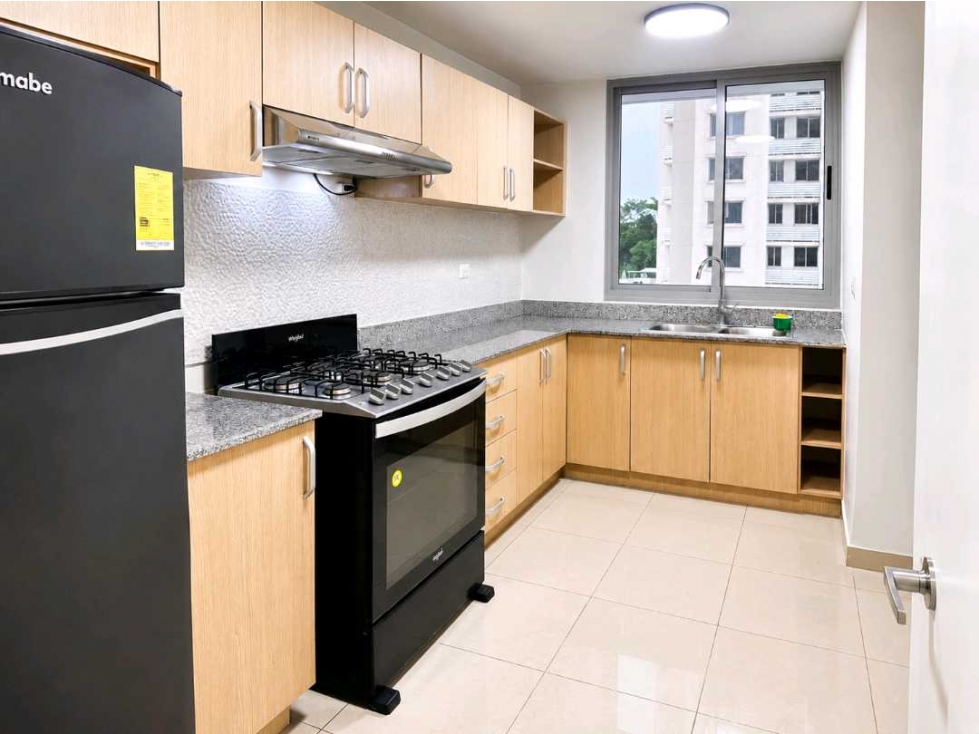 ALQUILER APARTAMENTO AMOBLADO EN CONDADO DEL REY 3 RECAMARAS CP — foto 3